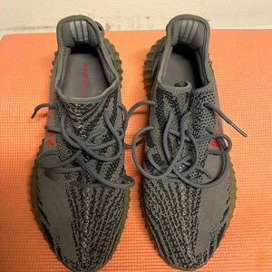 Size 13 yeezy gently used